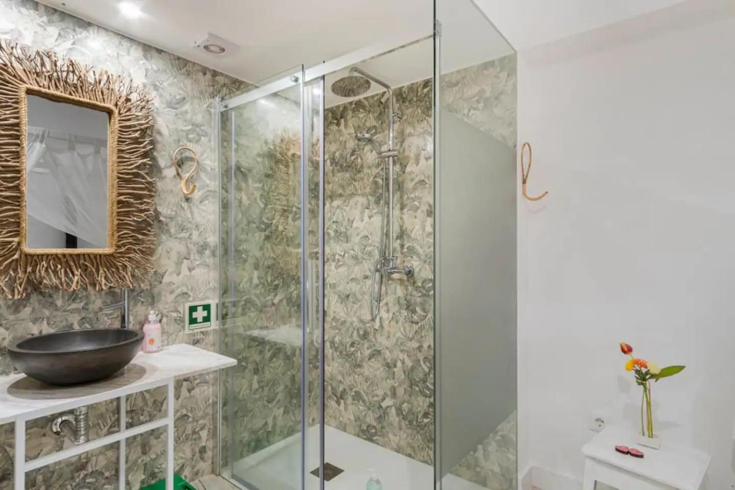 Casa Velhinha - Design, Culture And Comfort In Guimarães Exterior photo