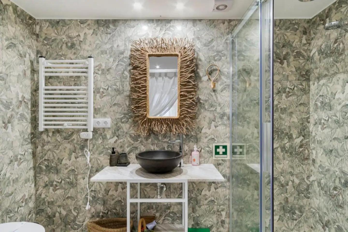 Casa Velhinha - Design, Culture And Comfort In Guimarães Exterior photo