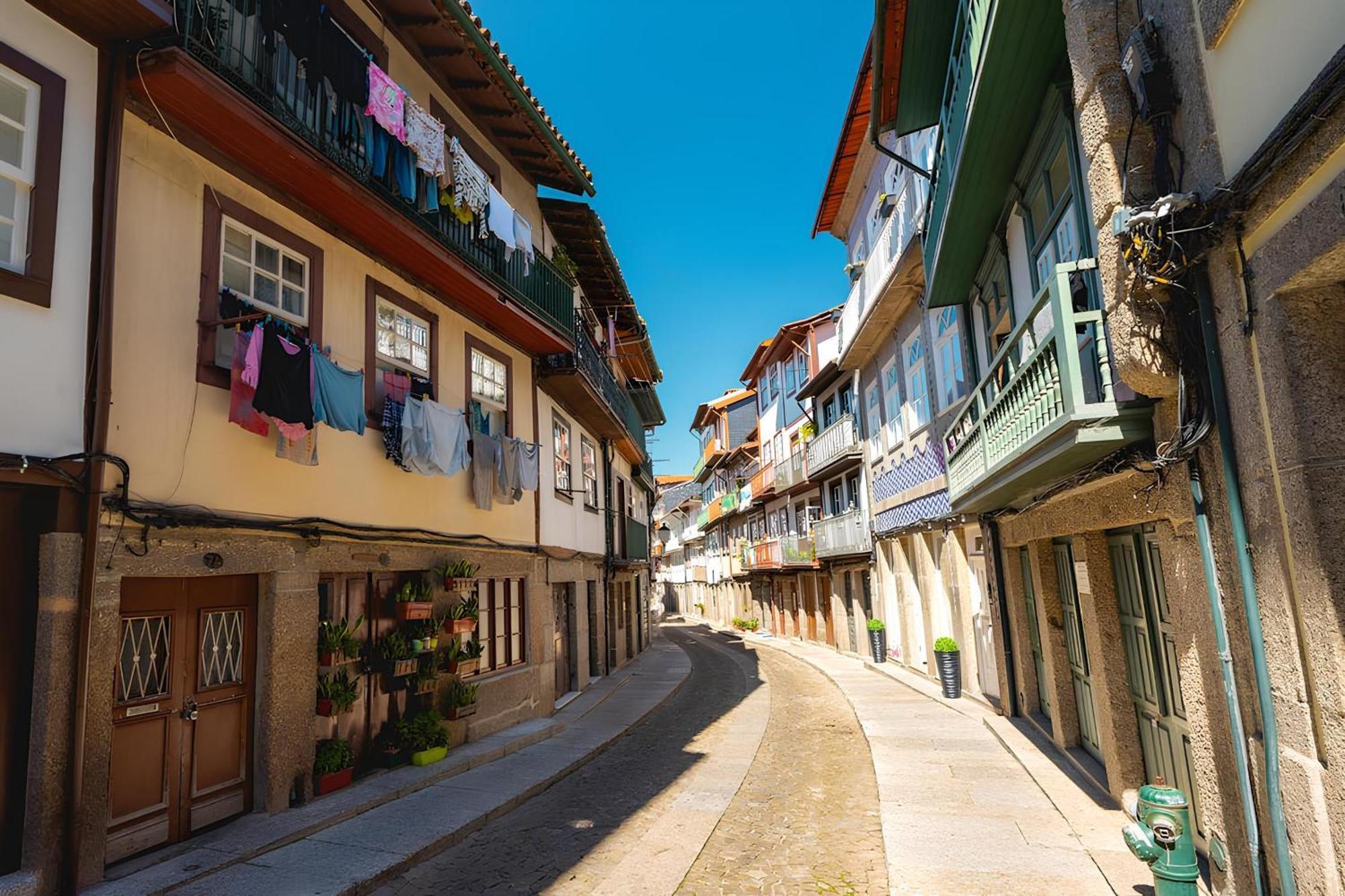 Casa Velhinha - Design, Culture And Comfort In Guimarães Exterior photo